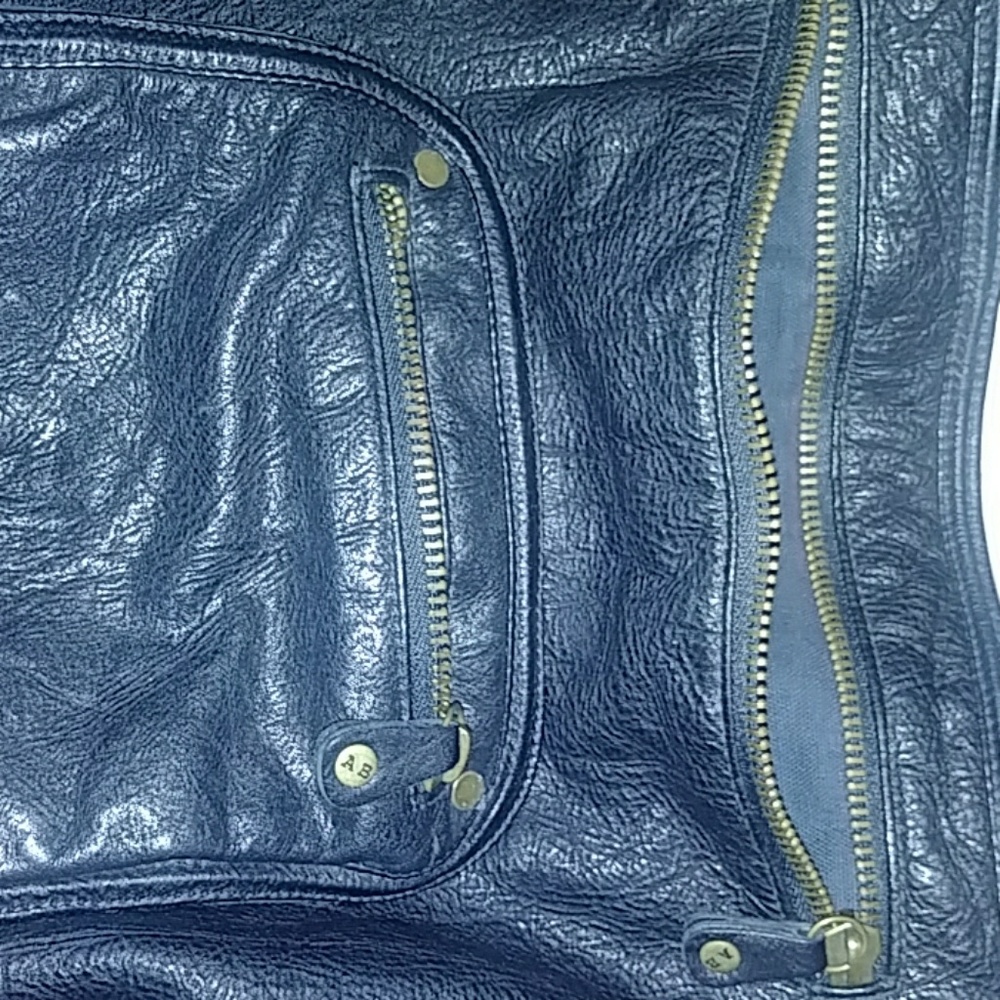 Handbag - Picture 7 of 7